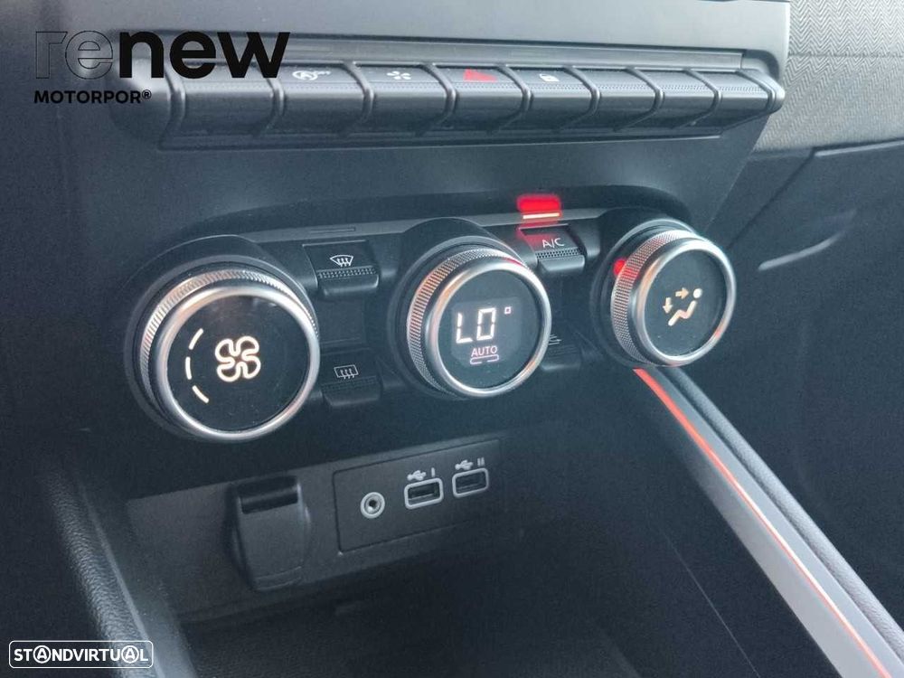 Renault Clio 1.0 TCe Techno Bi-Fuel - 15