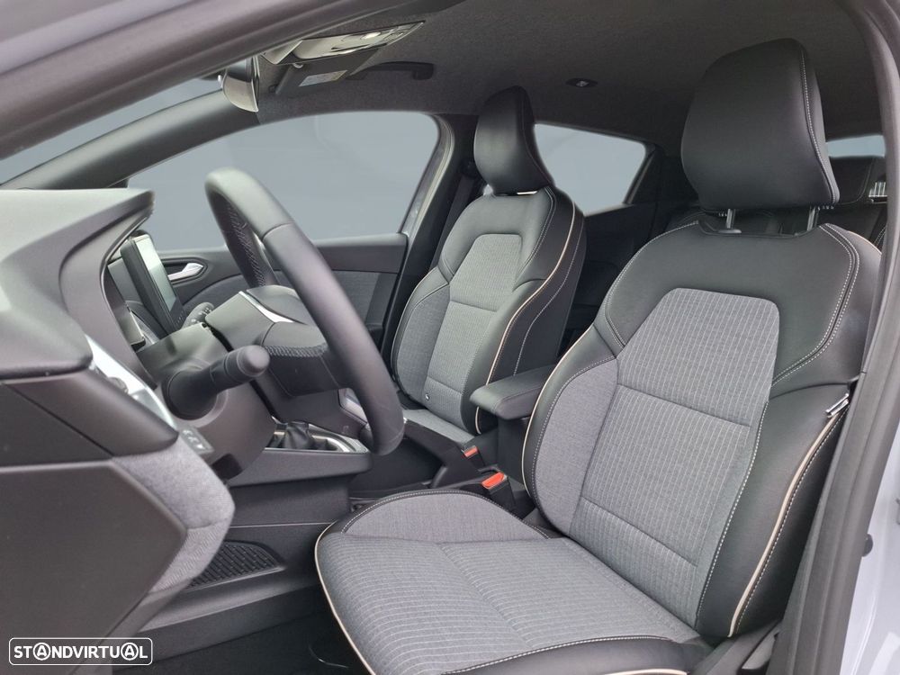 Renault Clio 1.0 TCe Techno - 11