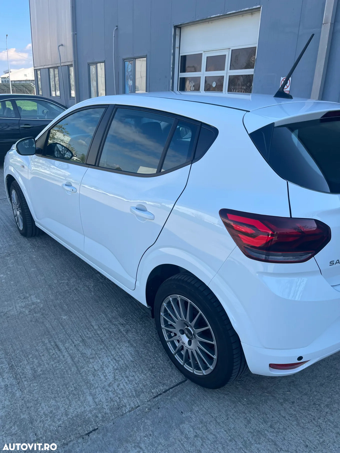 Dacia Sandero ECO-G 100 MT5 Expression - 4