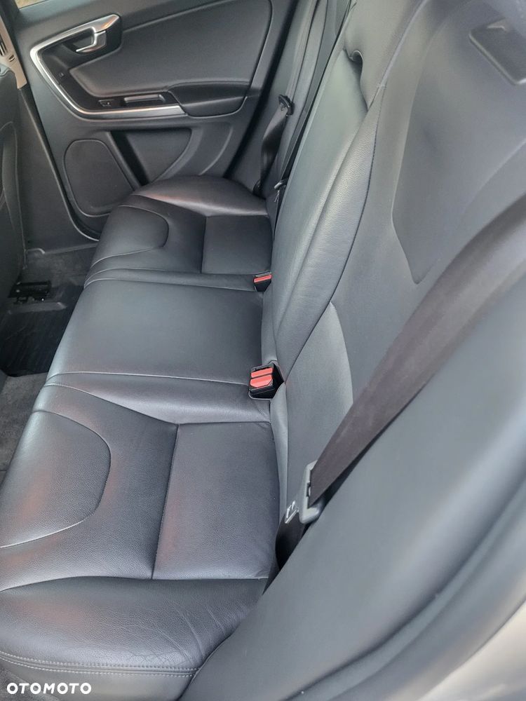 Volvo V60 D2 - 12