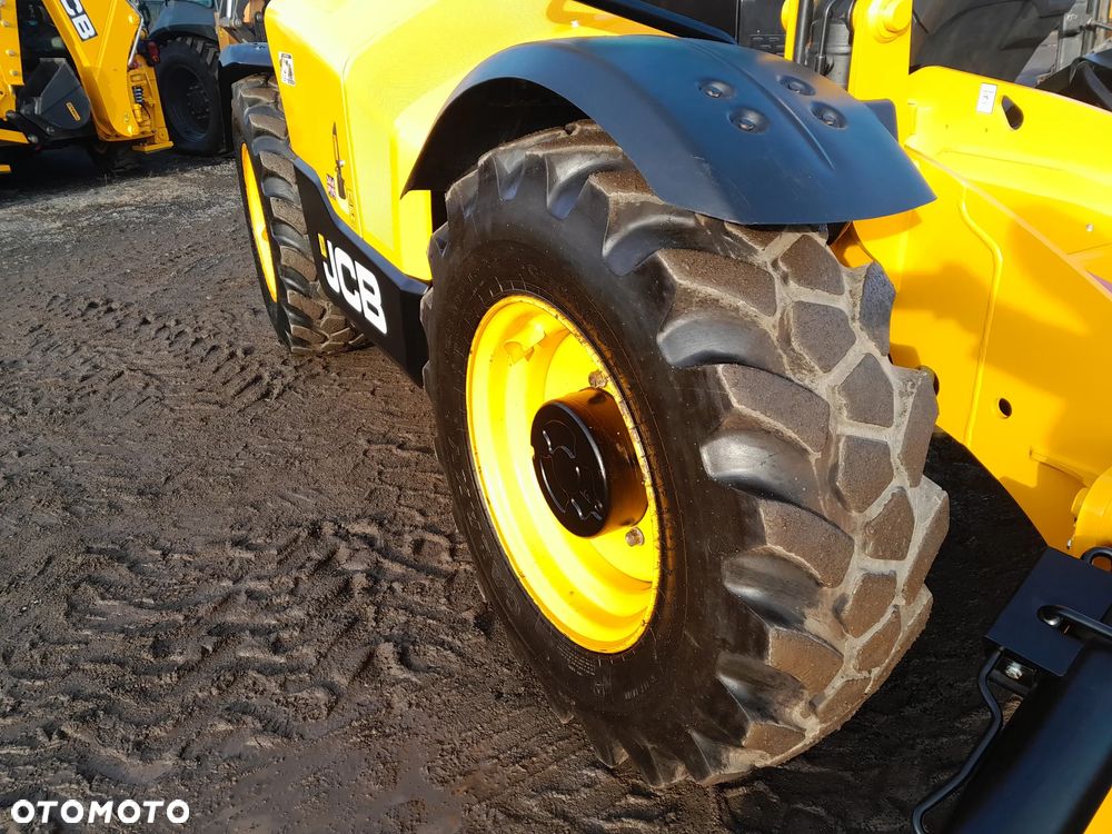 JCB 540-140 - 17