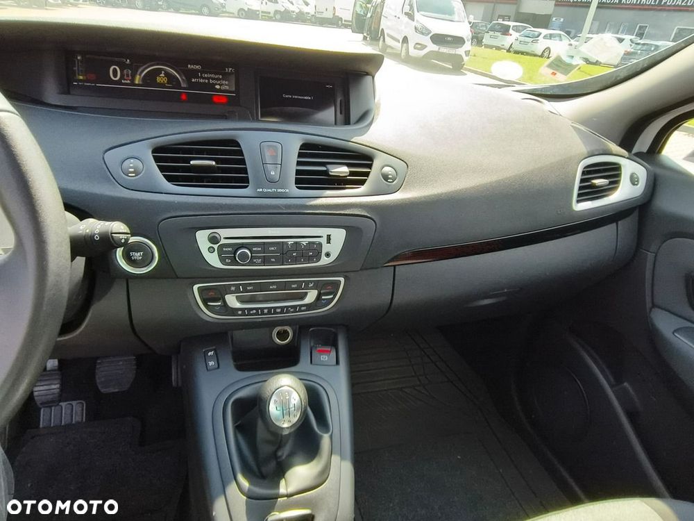 Renault Scenic - 11