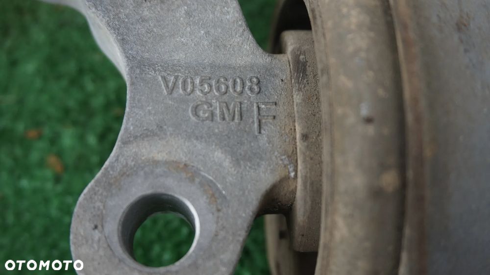 Saab 9-3 AERO Vectra Signum 2.8 V6 turbo B284L poduszka skrzyni biegow - 3