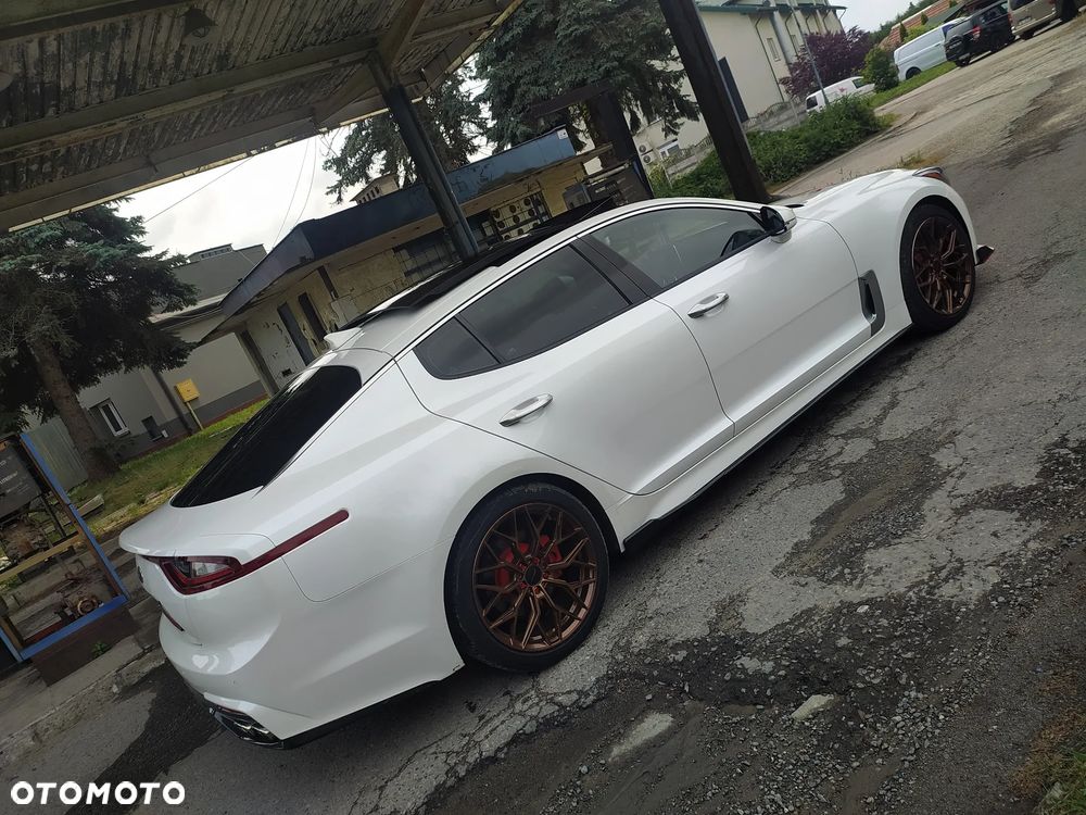 Kia Stinger 2.0 T-GDI GT Line - 12