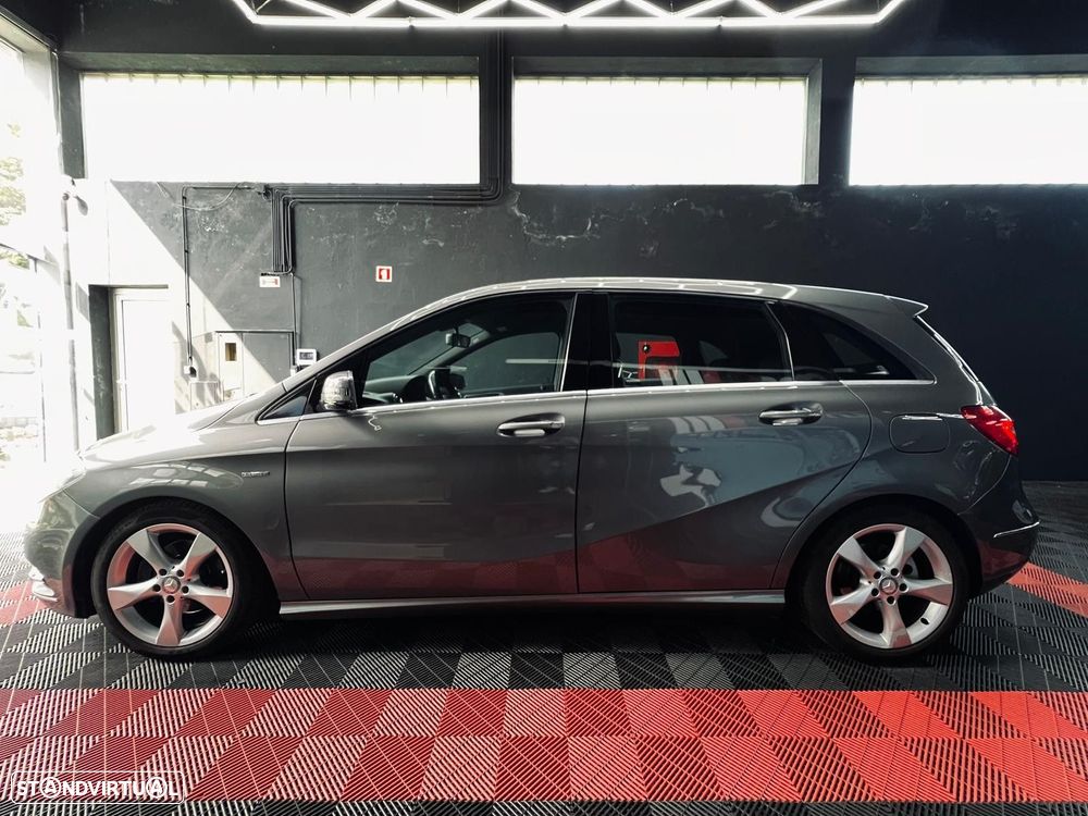 Mercedes-Benz B 180 CDI BlueEFFICIENCY Aut. - 16