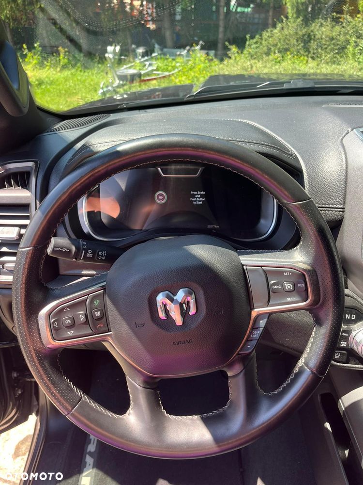 RAM 1500 - 10