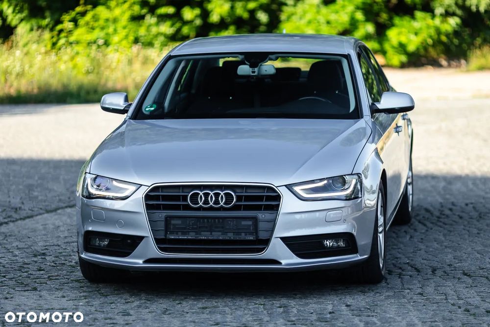 Audi A4 Limousine 2.0 TDI DPF Ambiente - 2