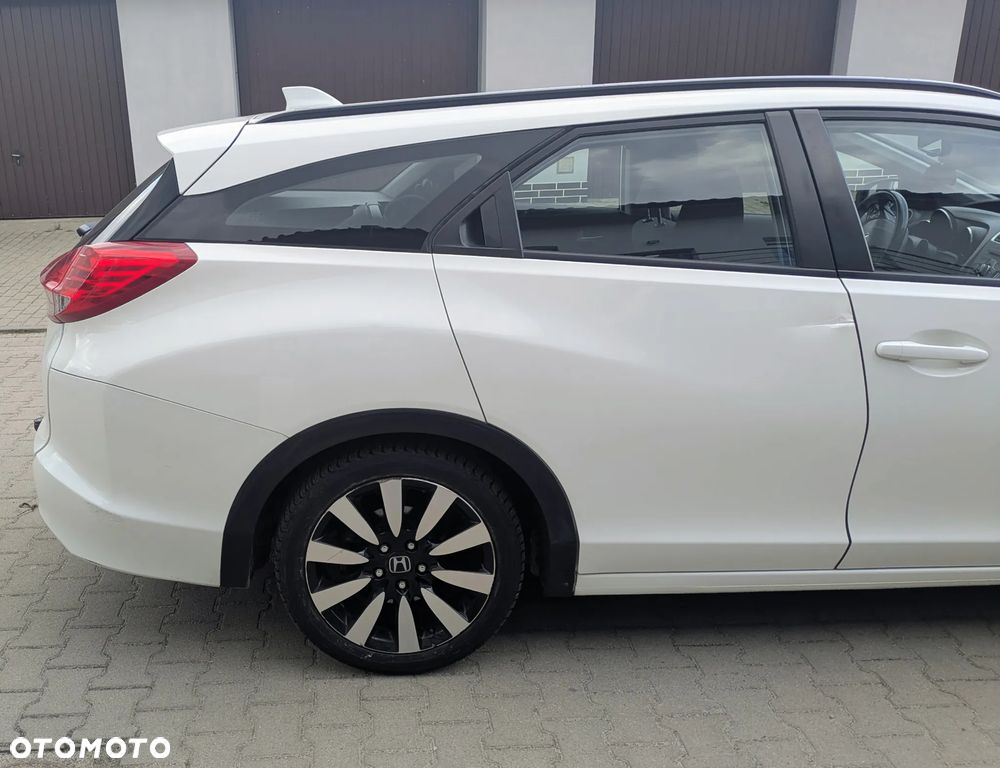 Honda Civic 1.6 i-DTEC Lifestyle Black Edition - 19