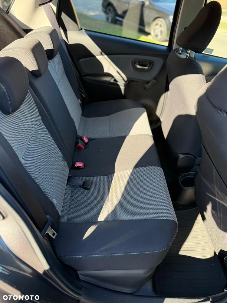 Toyota Yaris Hybrid 100 Premium EU6 - 8