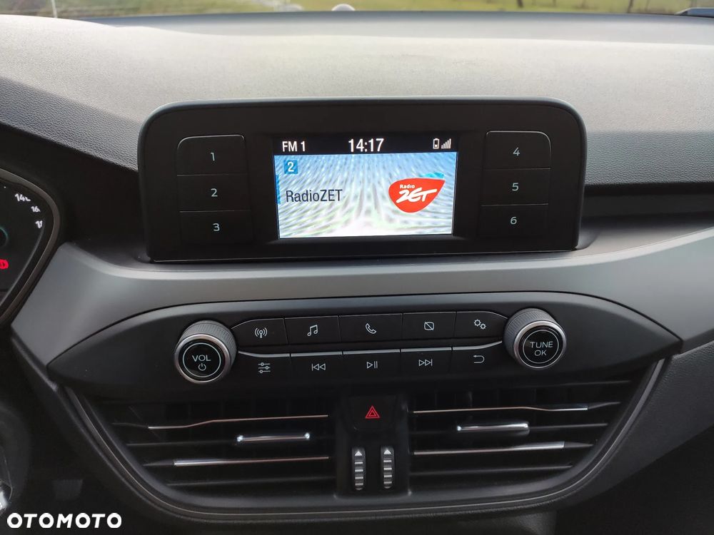 Ford Focus 1.0 EcoBoost Trend Edition - 30