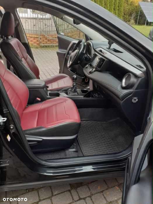 Toyota RAV4 2.0 D-4D Premium 4x2 - 6