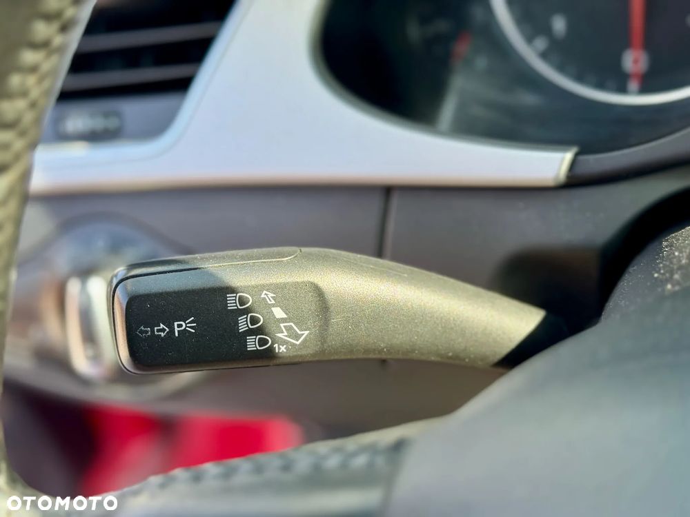 Audi A4 Avant 2.0 TDI e DPF S line Sportpaket - 23