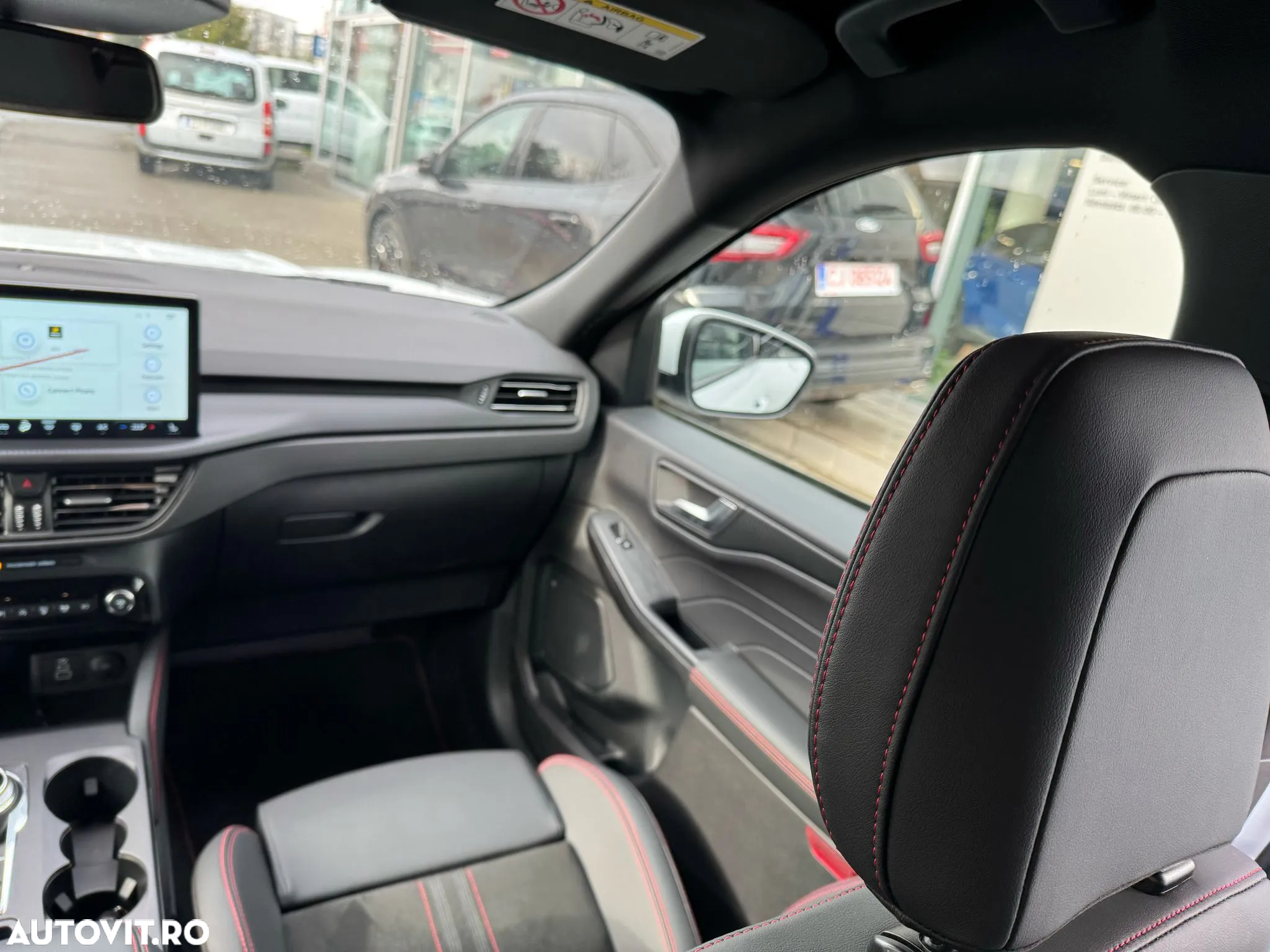 Ford Kuga 1.5 EcoBoost A8 FWD ST-Line X - 25