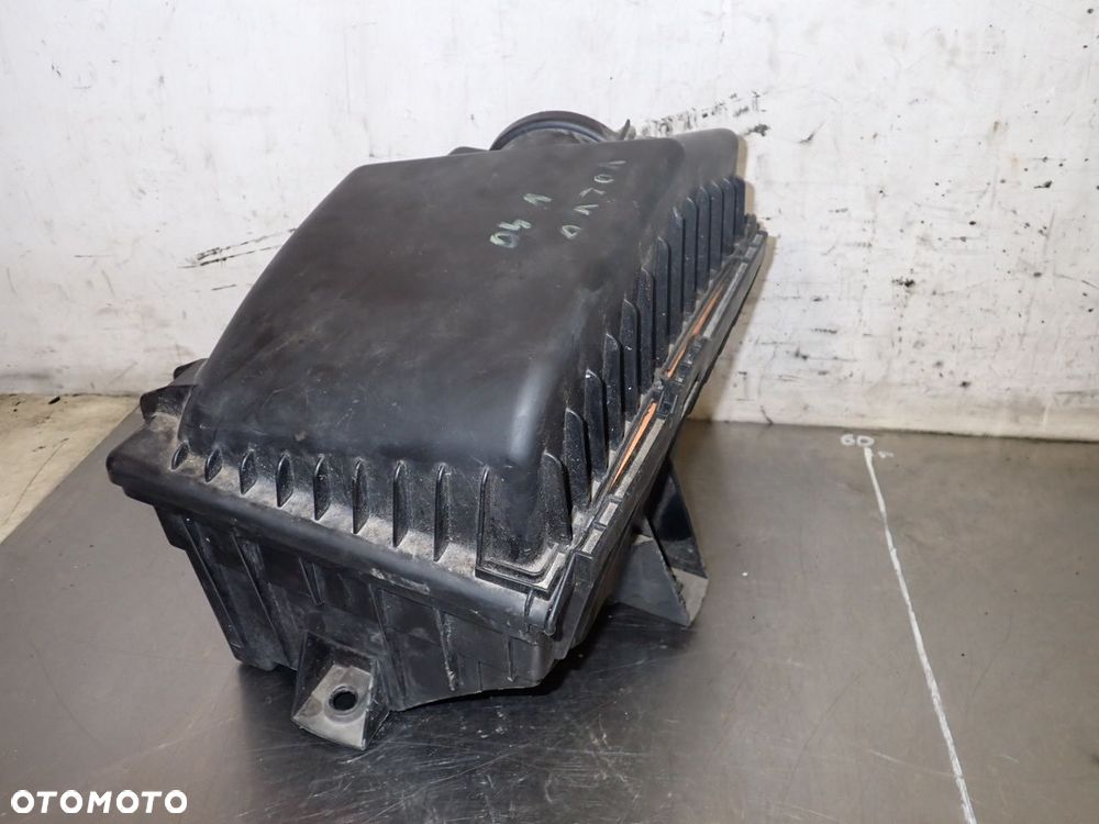 OBUDOWA FILTRA POWIETRZA VOLVO S80 2.4 8626061 - 2