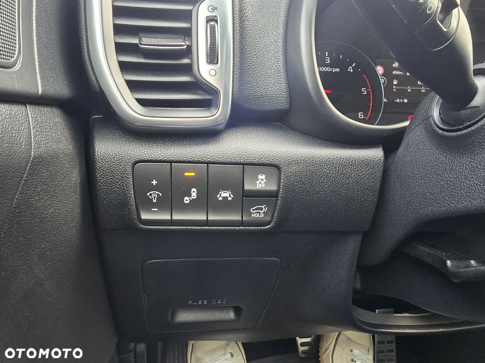 Kia Sportage 2,0 CRDI AWD GT Line - 17