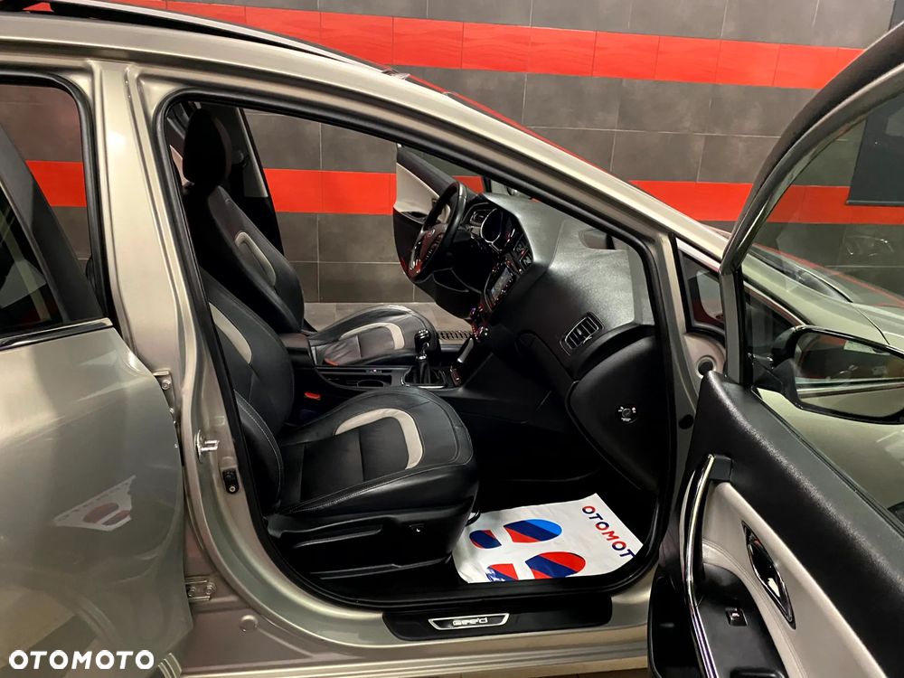 Kia Ceed 1.6 GDI ISG Vision - 19