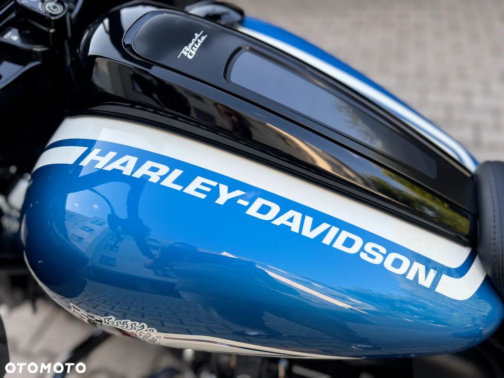 Harley-Davidson Touring Road Glide - 15