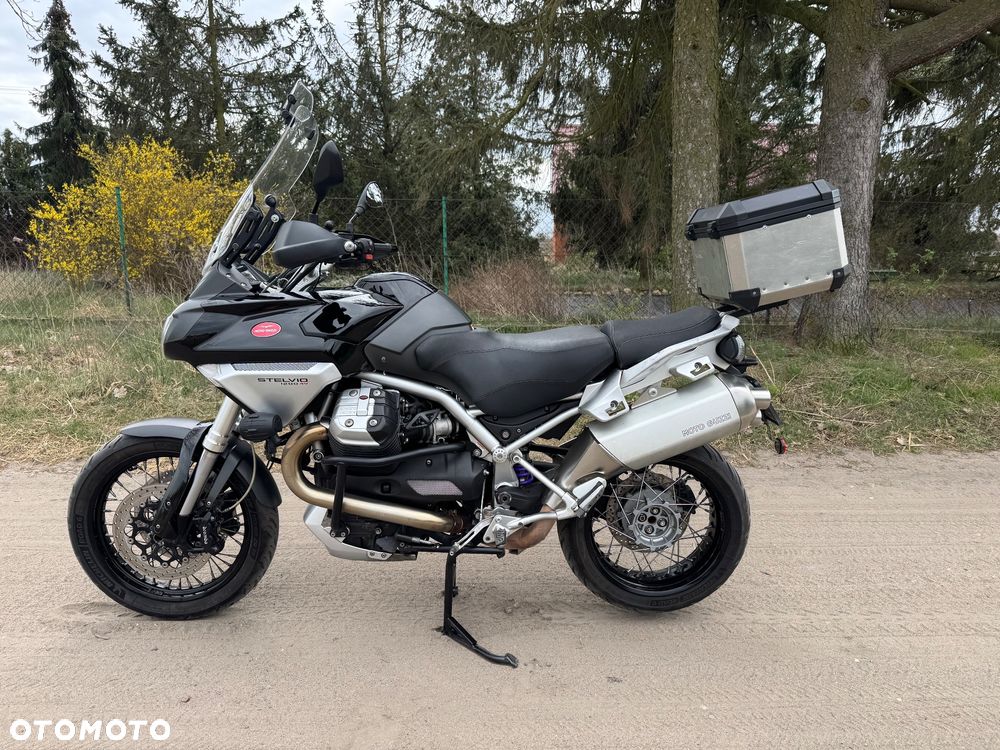 Moto Guzzi Stelvio - 5
