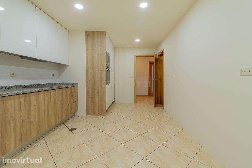 Duplex T3 em Bragança - Grande imagem: 4/39