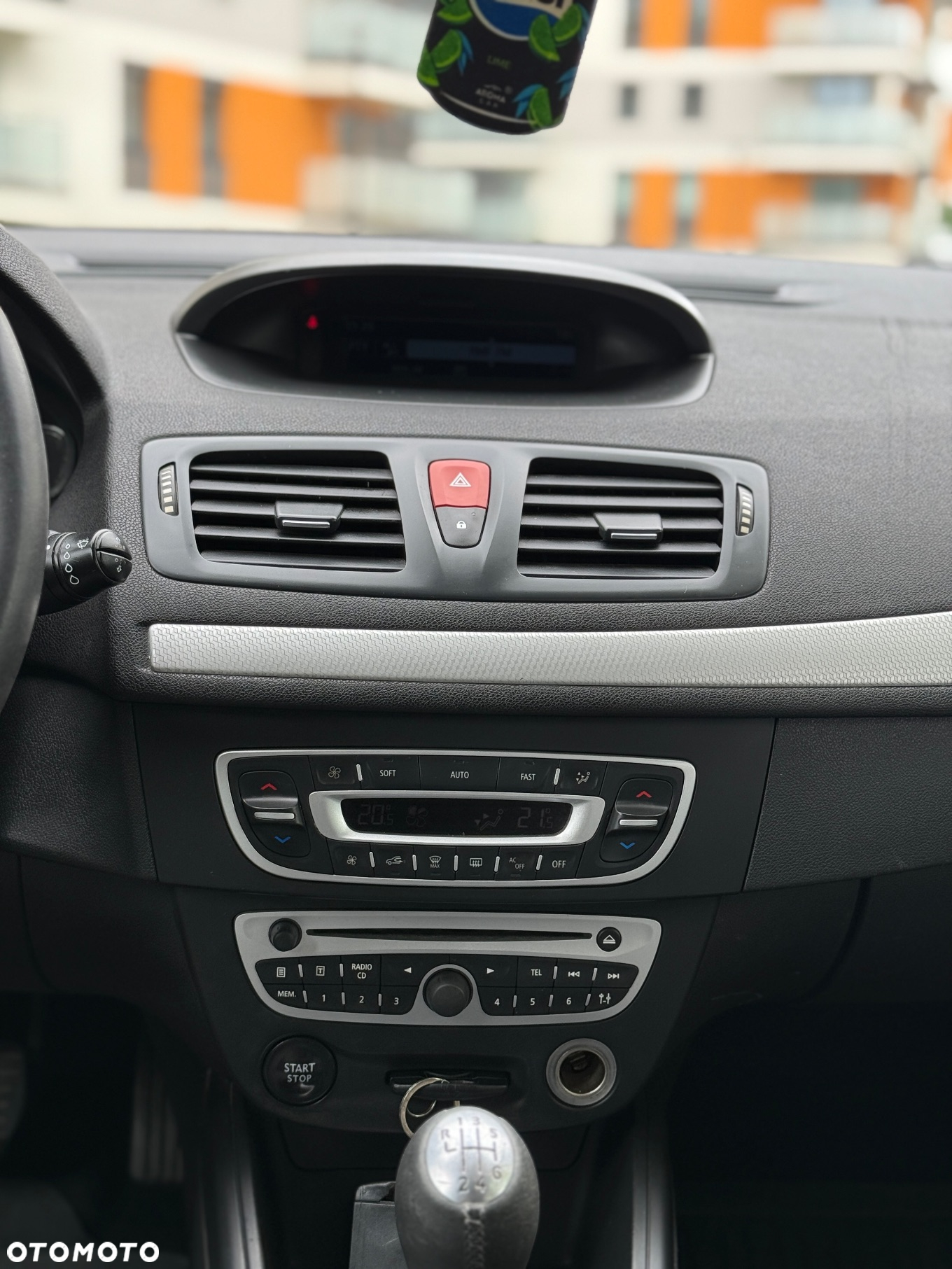 Renault Megane 1.6 16V Color Edition - 8