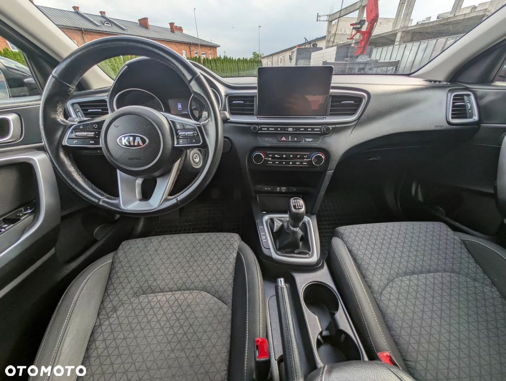 Kia Ceed 1.4 L Business Line - 11