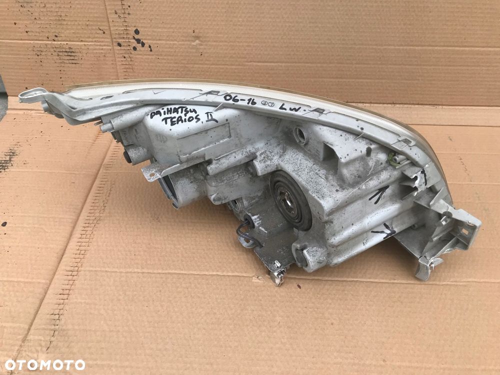 lampa lewa daihatsu terios ii / toyota rush 2006- - 9