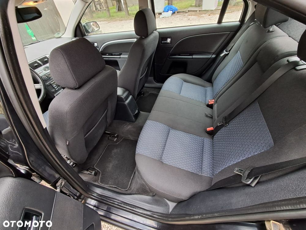 Ford Mondeo - 11
