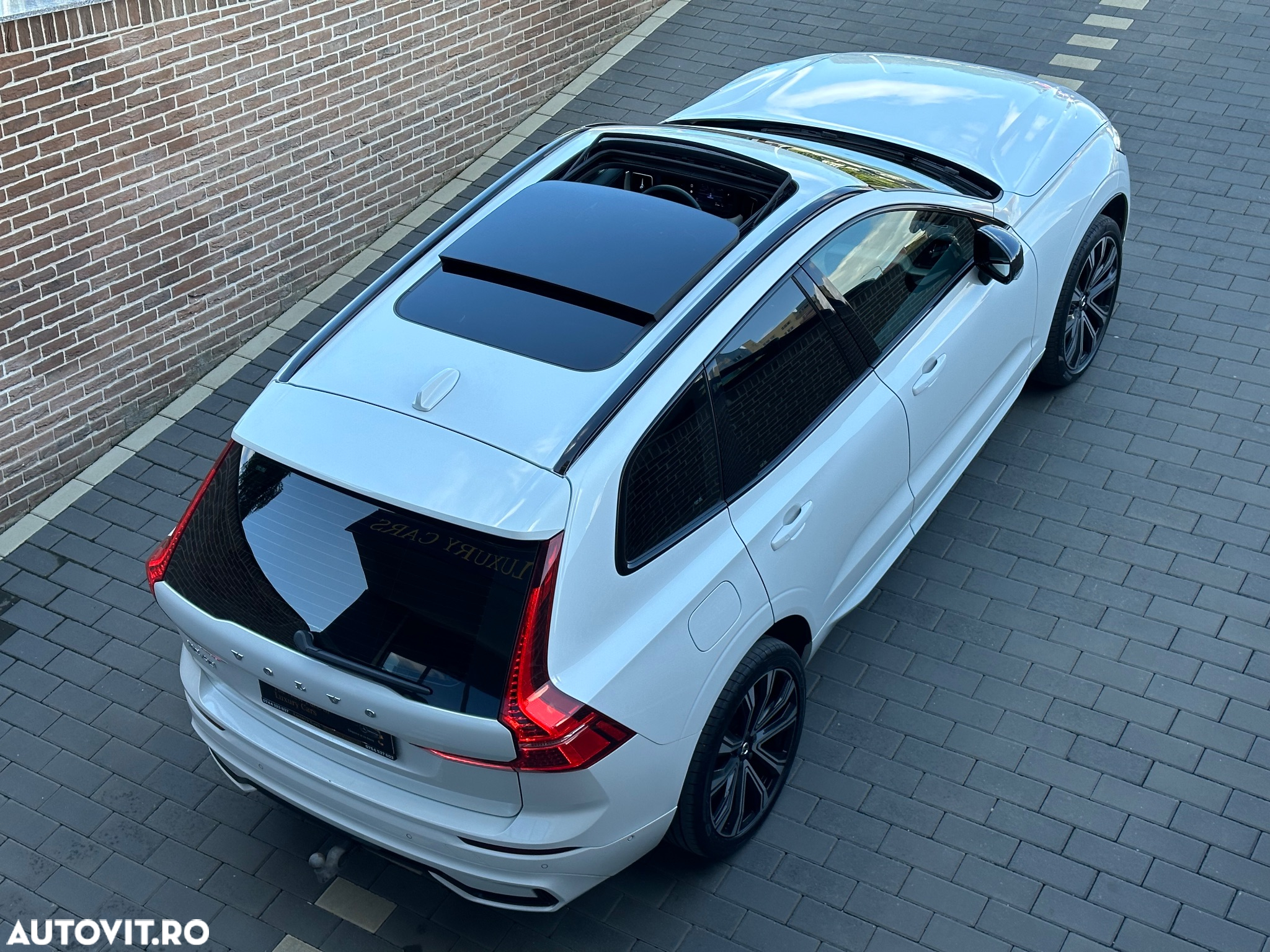 Volvo XC 60 T6 AWD Recharge Geartronic RDesign - 7