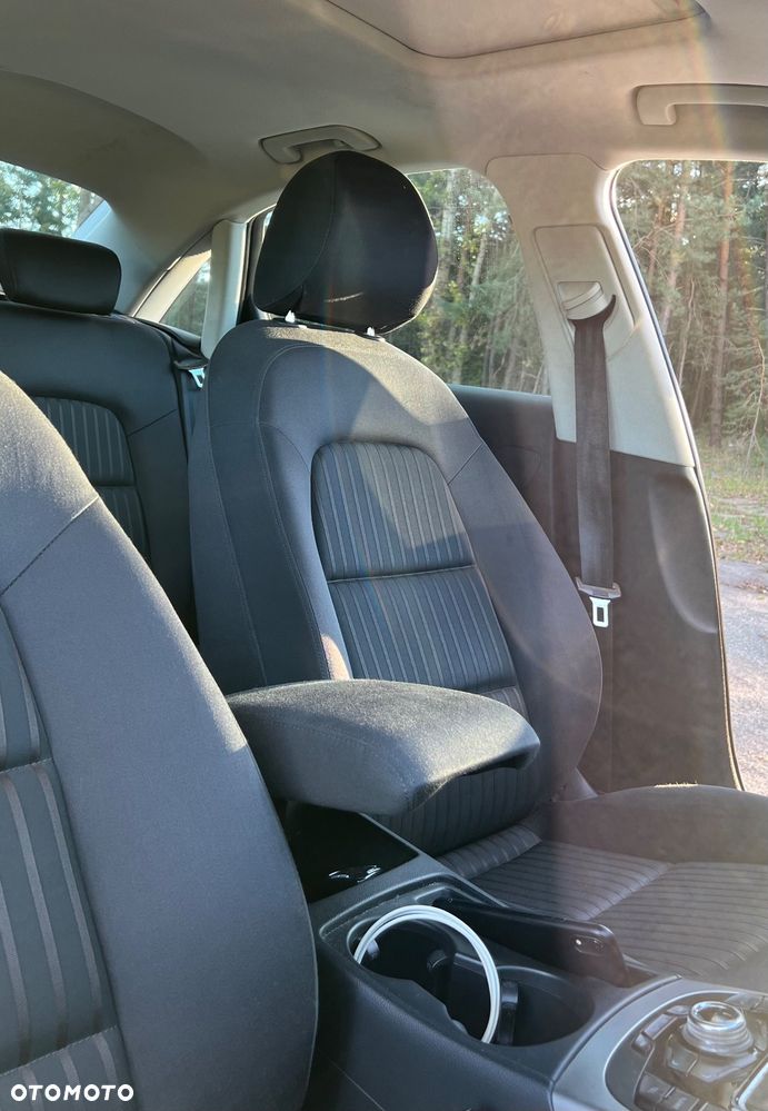 Audi A4 Limousine - 6