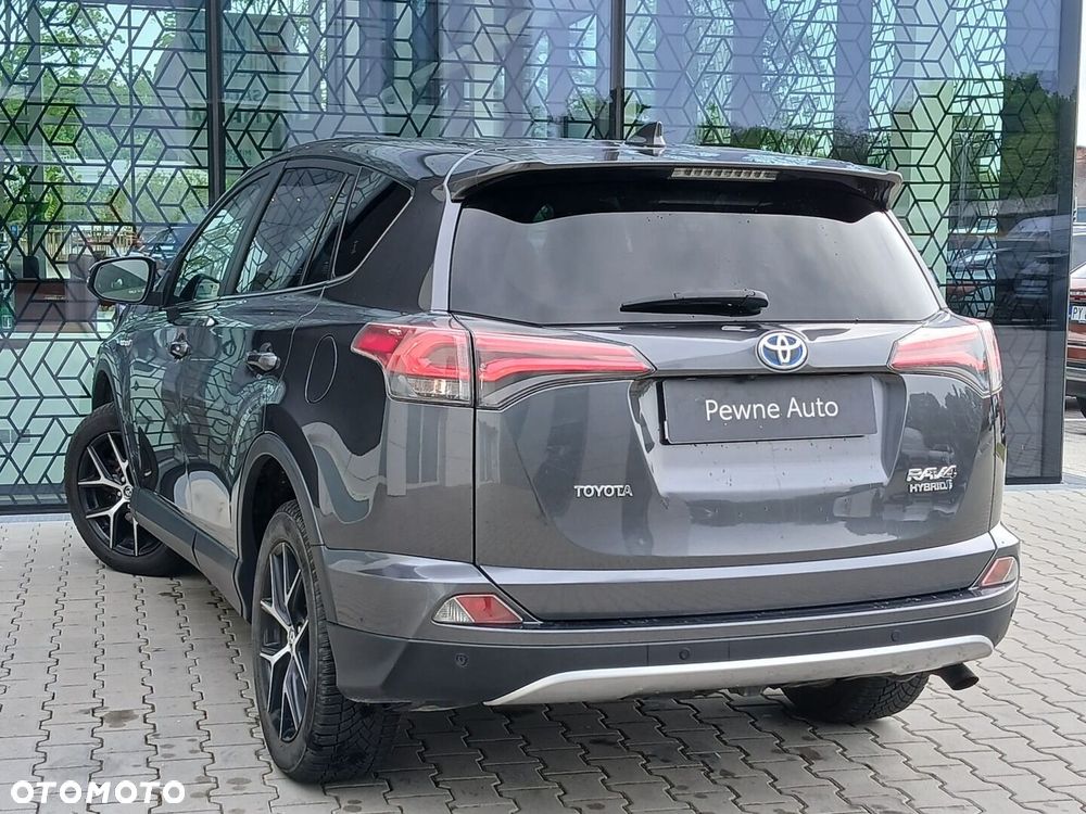 Toyota RAV4 Hybrid Premium 4x2 - 11