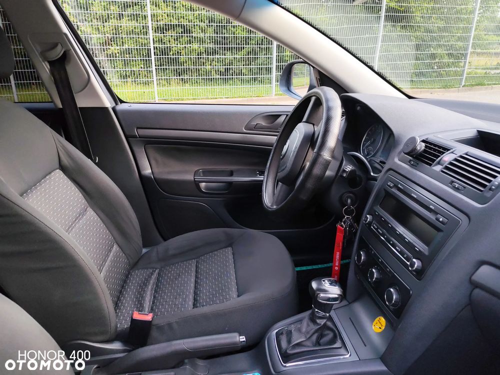 Skoda Octavia 1.9 TDI Ambiente DSG - 8