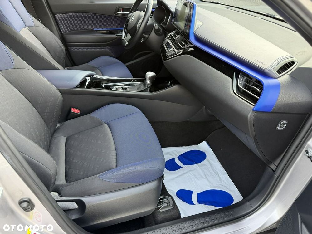 Toyota C-HR - 34