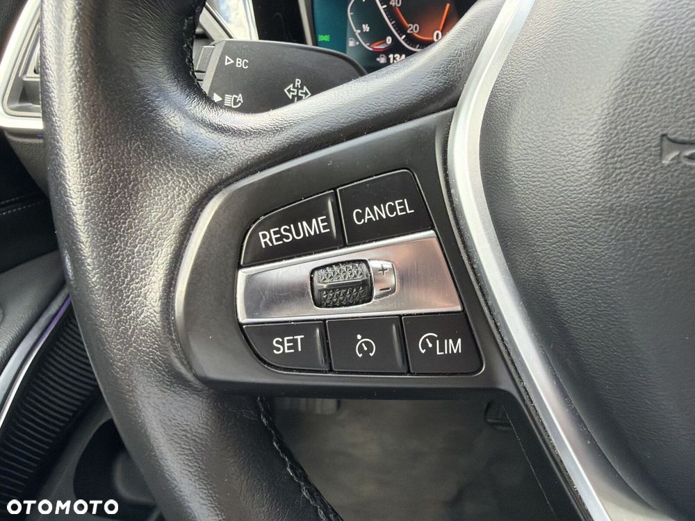 BMW Seria 3 - 24