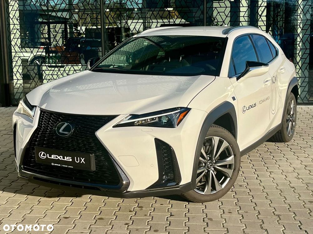 Lexus UX 300h F Sport Design - 10