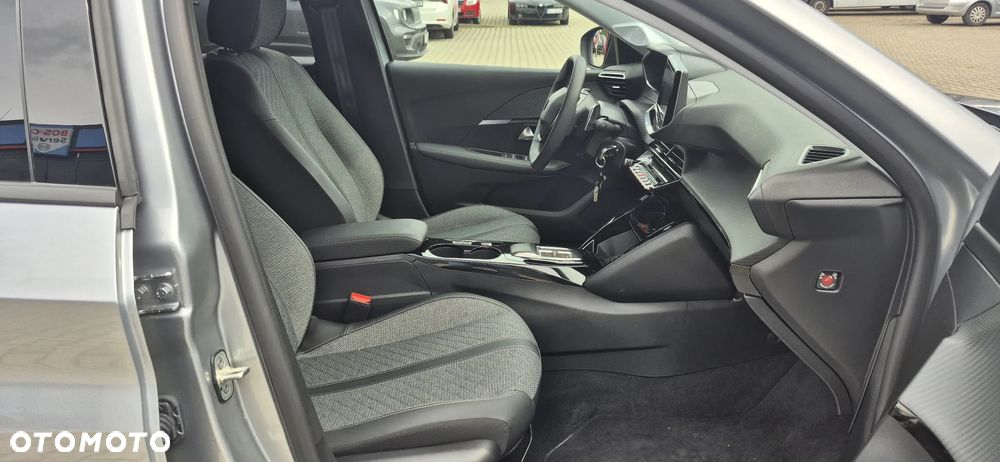 Peugeot 208 1.2 PureTech Allure S&S EAT8 - 20