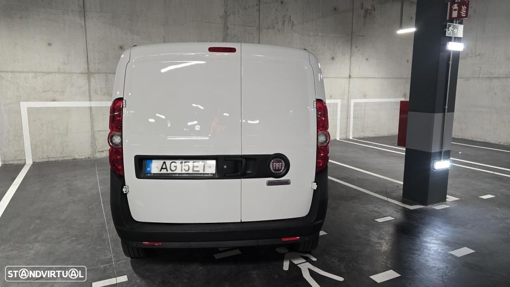 Fiat Doblo 1.6 M-JET 3 Lug. Maxi - 9