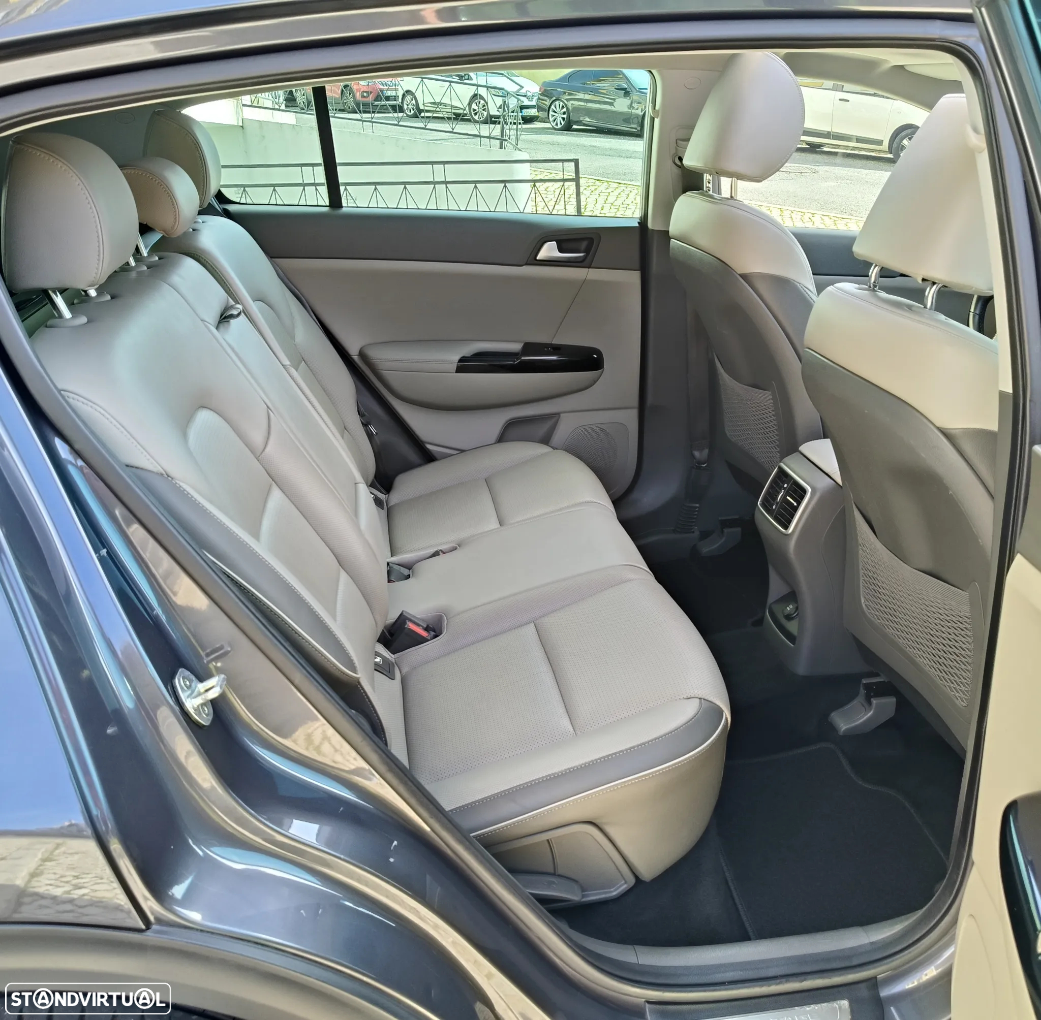 Kia Sportage 1.7 CRDI ISG TX Prime - 23