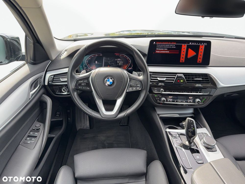 BMW Seria 5 - 16