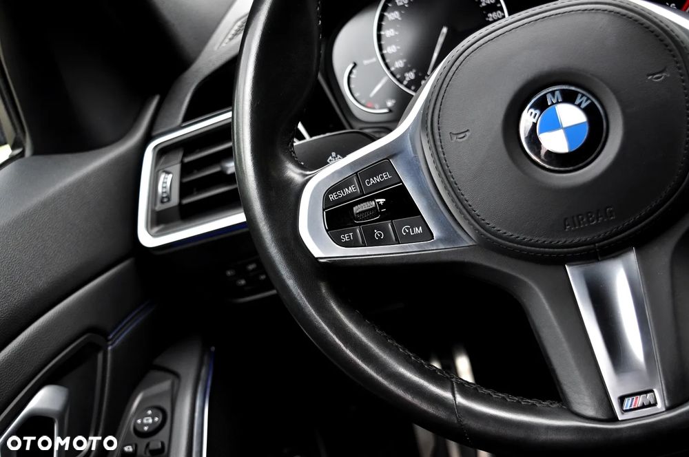 BMW Seria 3 320d M Sport sport - 34