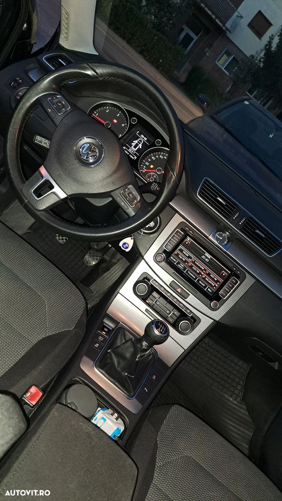 Volkswagen Passat Variant 1.6 TDI BlueMotion - 19