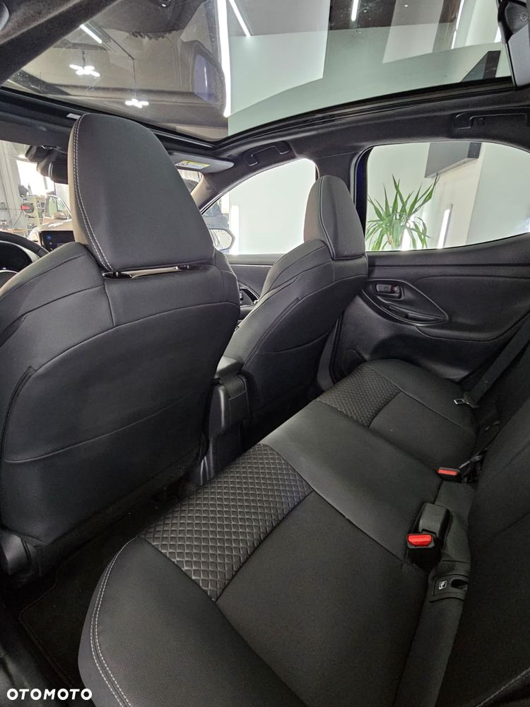 Toyota Yaris - 13