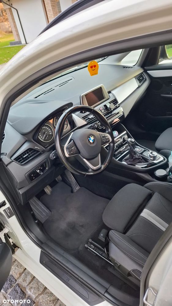 BMW Seria 2 218d xDrive - 5