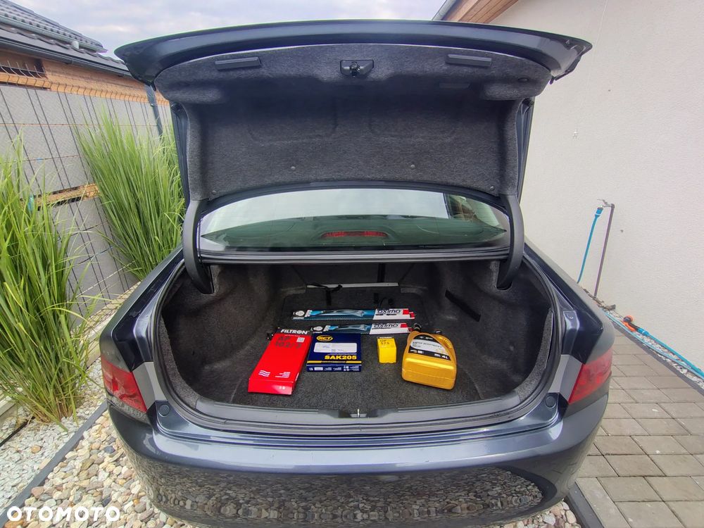 Honda Accord 2.0 i Sport - 28