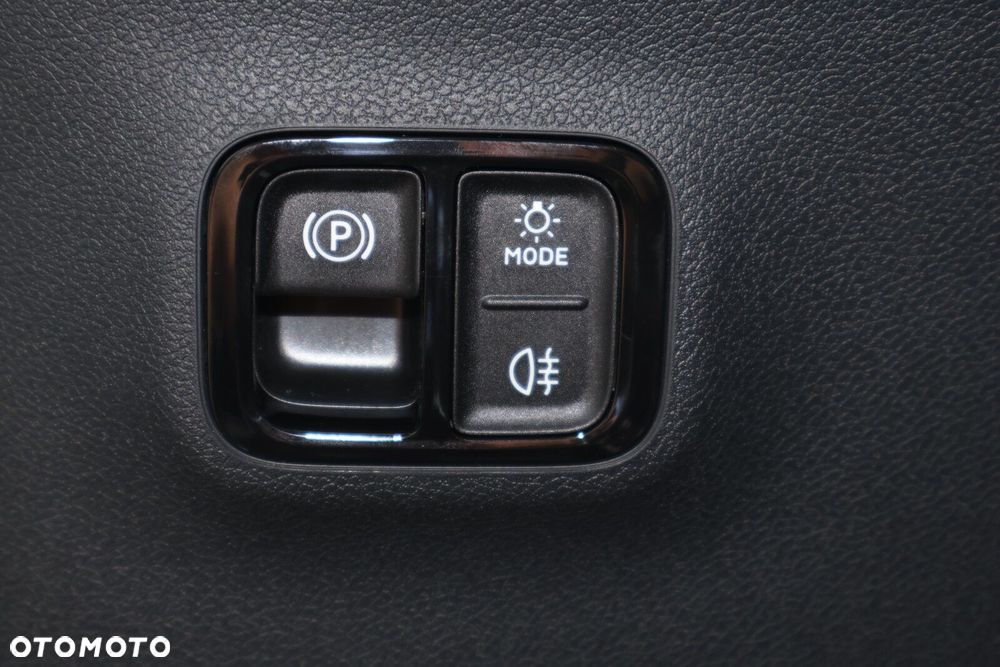 Mercedes-Benz GLB - 19