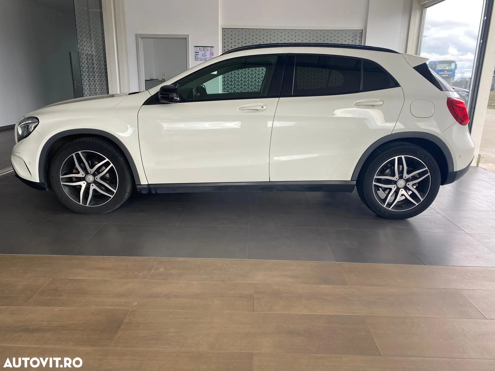Mercedes-Benz GLA 200 (CDI) d 4Matic 7G-DCT Urban - 8