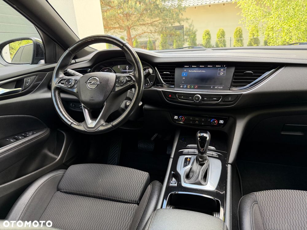 Opel Insignia 2.0 CDTI Elegance S&S - 10