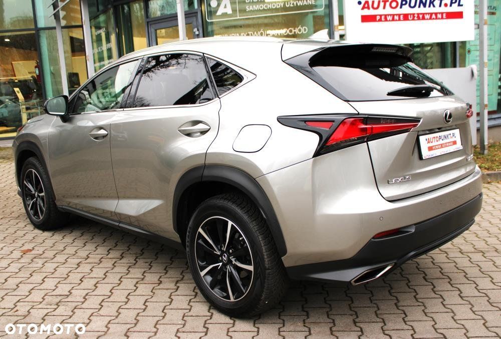 Lexus NX - 7