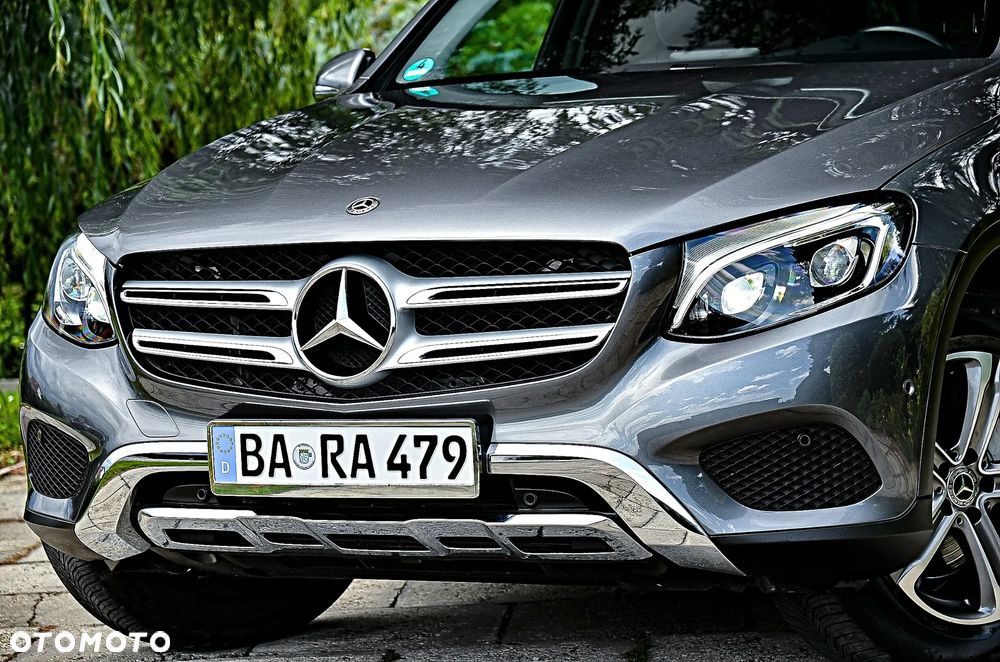 Mercedes-Benz GLC 250 4Matic 9G-TRONIC Exclusive - 11