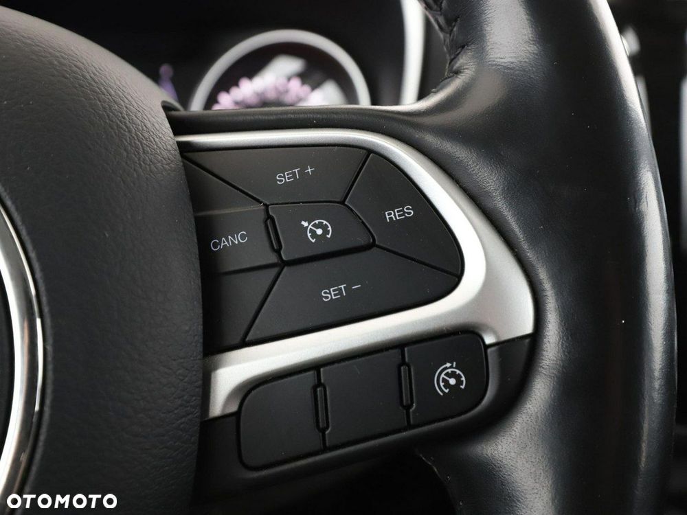 Jeep Compass 1.4 TMair Longitude FWD S&S - 33