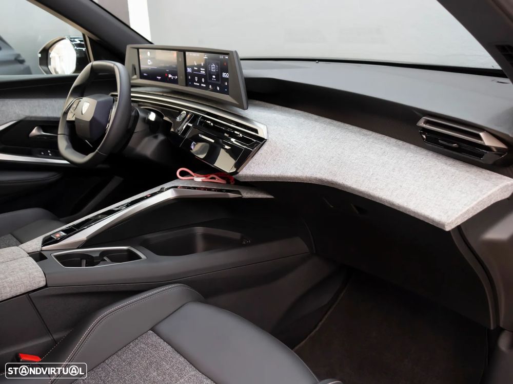 Peugeot 3008 1.2 Hybrid Allure e-DCS6 - 14